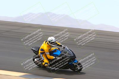 media/Apr-10-2022-SoCal Trackdays (Sun) [[f104b12566]]/Bowl (11am)/